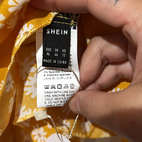 SHEIN Yellow floral top XL - Picture 3 of 4